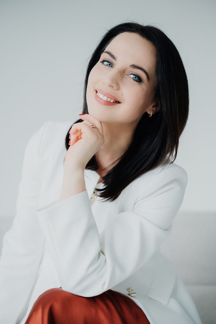Polina Sinkarenko Полина Шинкаренко Стилист Коуч ДНК стиля